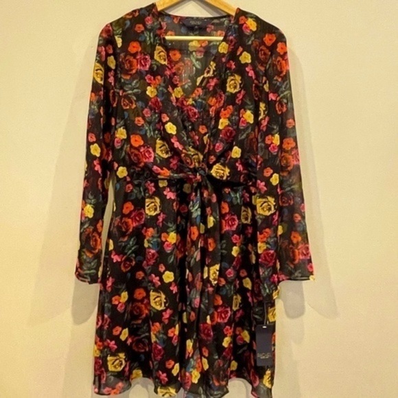 RACHEL Rachel Roy Dresses & Skirts - NWT Rachel Rachel Roy Black Mini Floral Chiffon Dress with Bell Sleeves Size L